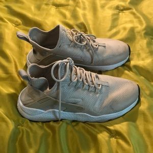 Cream Air Huarache Run Ultra